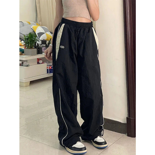 Women's loose cargo pants, urban style, oversized pants