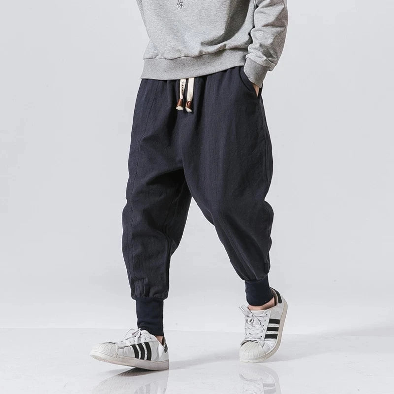 Plain elastic waistband, jogger style, loose fit, low crotch